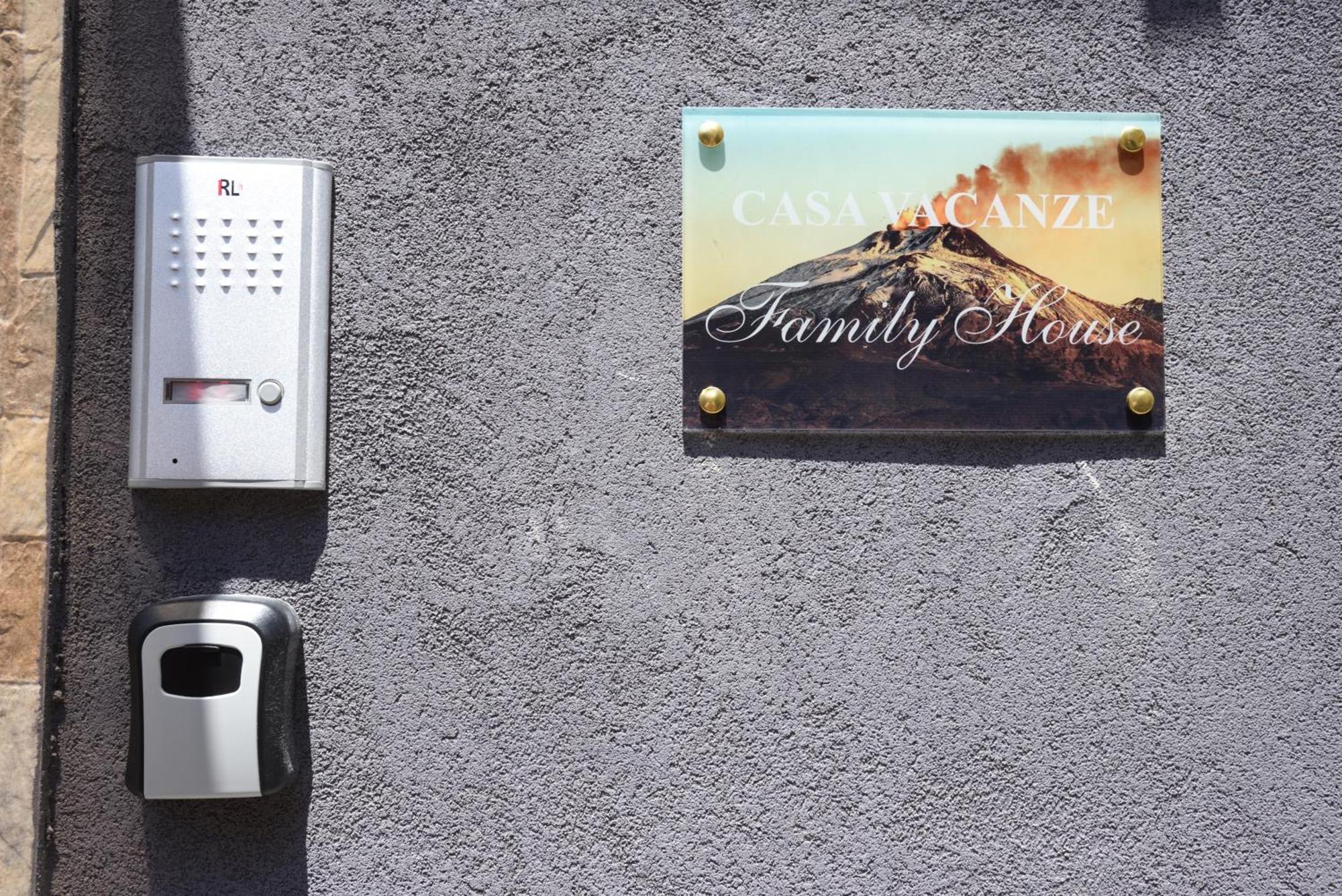 Family House Appartamento Catania